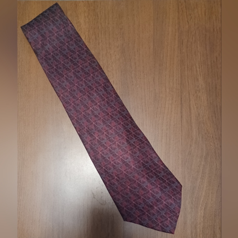 Mens Neck Tie Gianfranco Ruffini Italy 100% Imported Silk Burgundy/Red